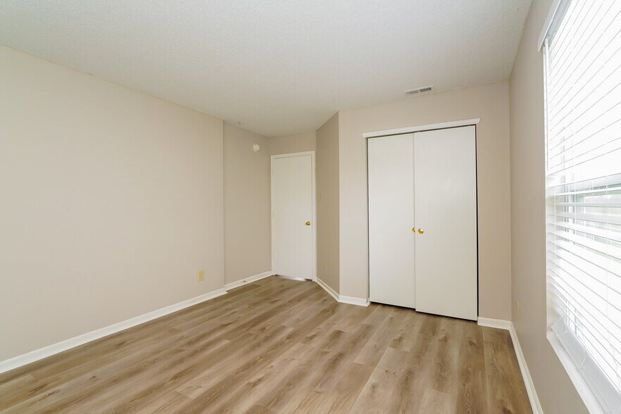 Building Photo - 8425 Adams Mills Pl