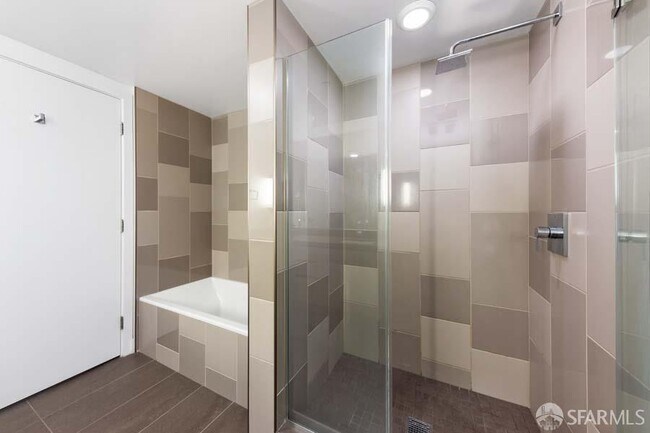 Building Photo - 708 Long Bridge St