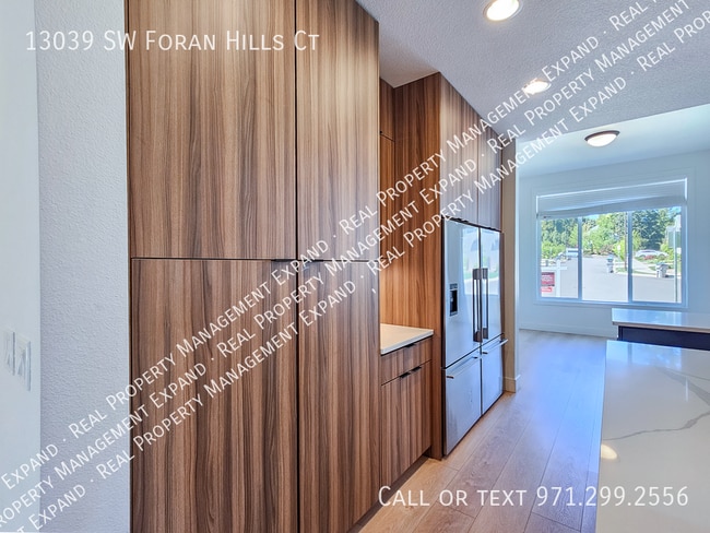 Building Photo - 13039 SW Foran Hills Ct