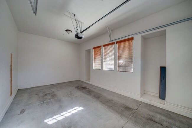Building Photo - READY TO VIEW NOW! Remodeled-Huge 5 Bedroo...