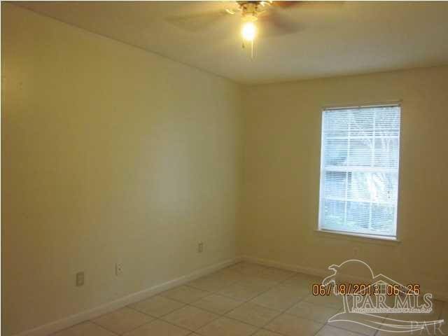Building Photo - 3428 Riverside Dr