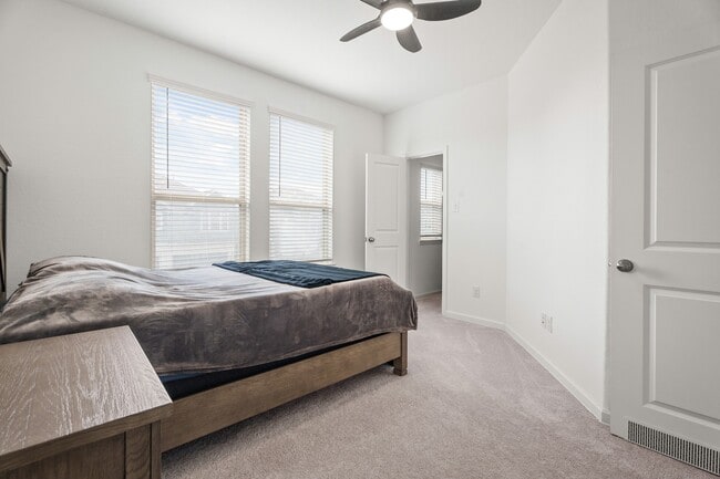 Building Photo - 4103 Balboa Dr