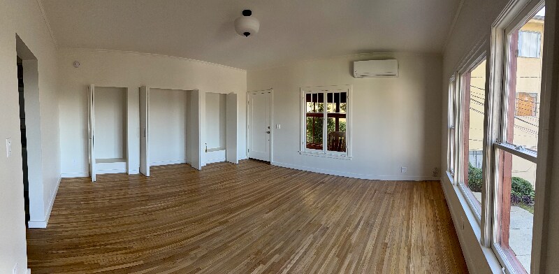 Building Photo - 1086 W Kensington Rd