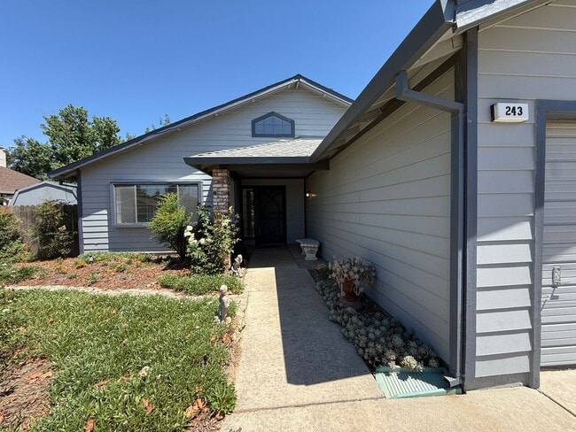 Building Photo - 243 Rio Mesa Ct