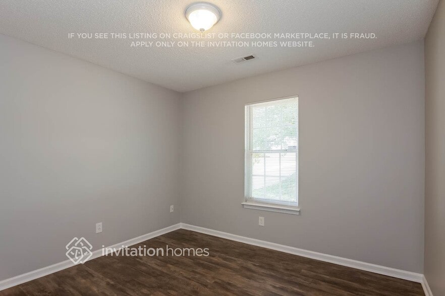 Building Photo - 7246 Kavan Hunter Dr