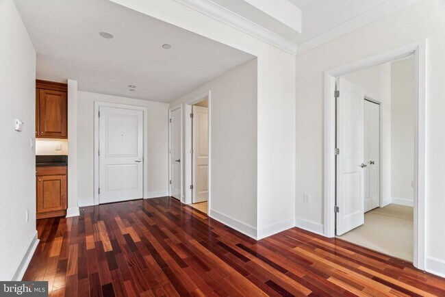 Building Photo - 1701 Locust St