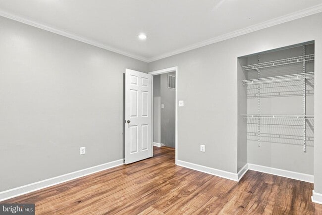 Building Photo - 11414 Bronzedale Dr