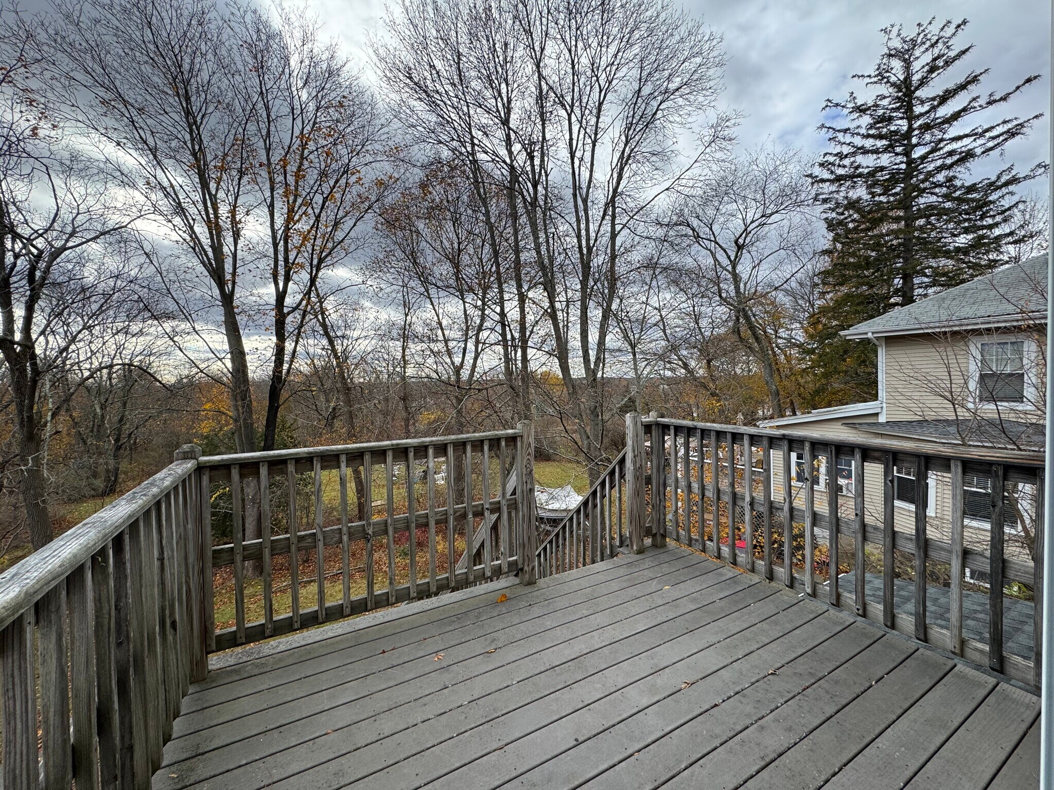 Building Photo - 204 Bridge St