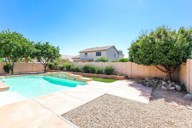 Building Photo - 16186 N 158th Dr