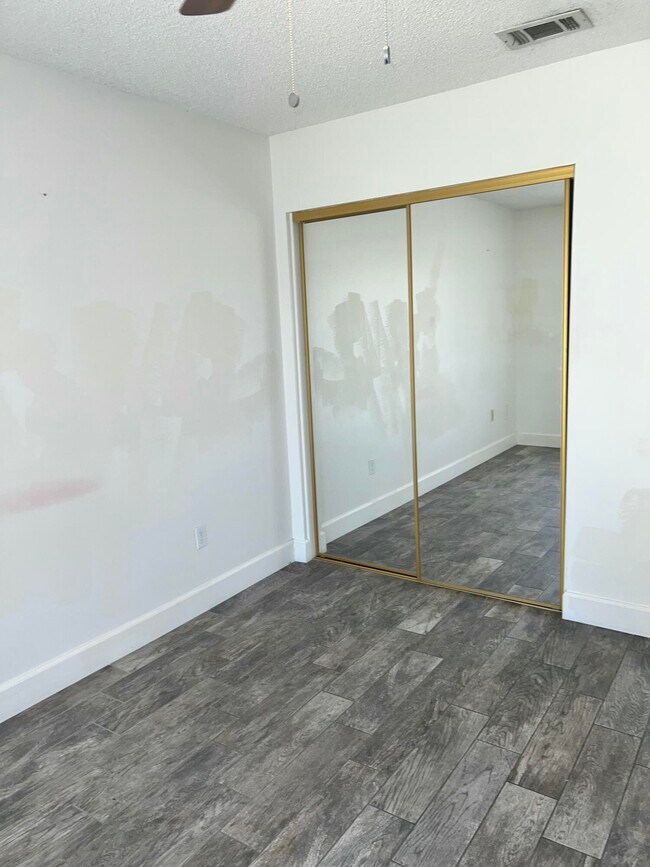 Building Photo - 82567 Ave 48