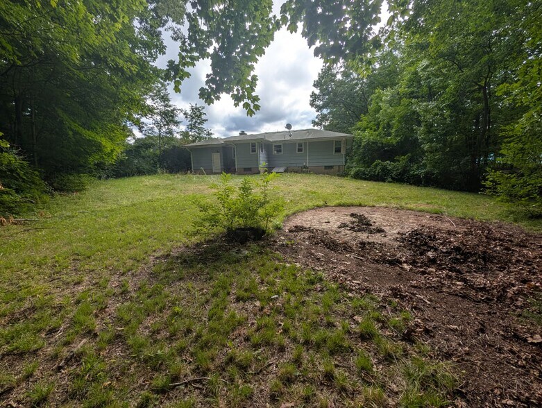 Building Photo - 151 Maryknoll Rd