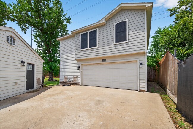 Building Photo - 3206 Arbor St