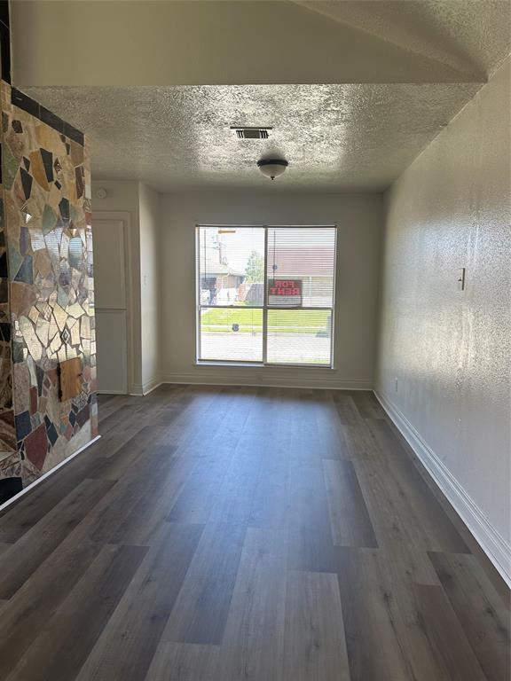 Building Photo - 1830 Freshmeadow Dr