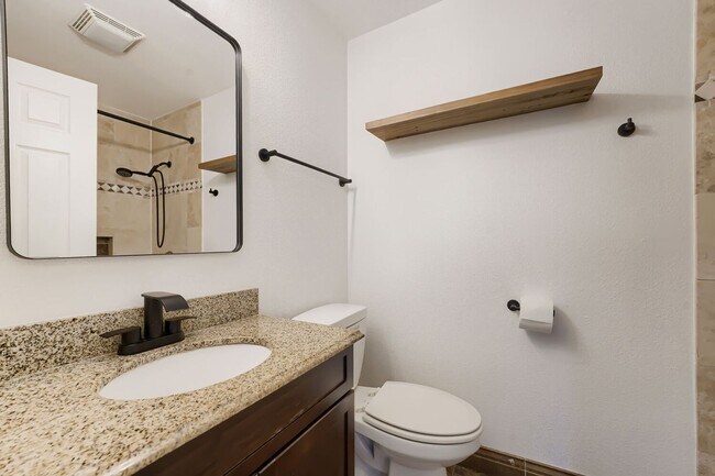 Building Photo - 4bd/2.75ba Renton Home