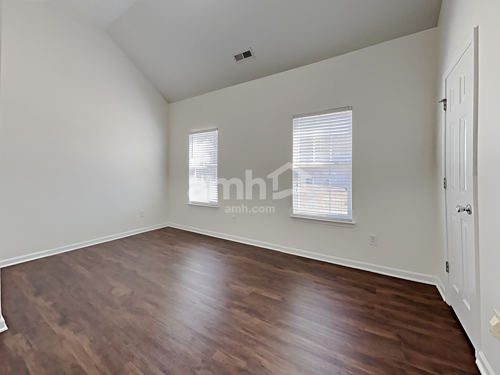 Building Photo - 9808 Cayenne Dr