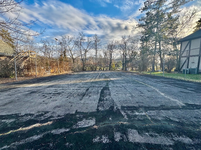 Building Photo - 121 Arcadia Ln