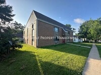 Building Photo - 103 S Grant-5