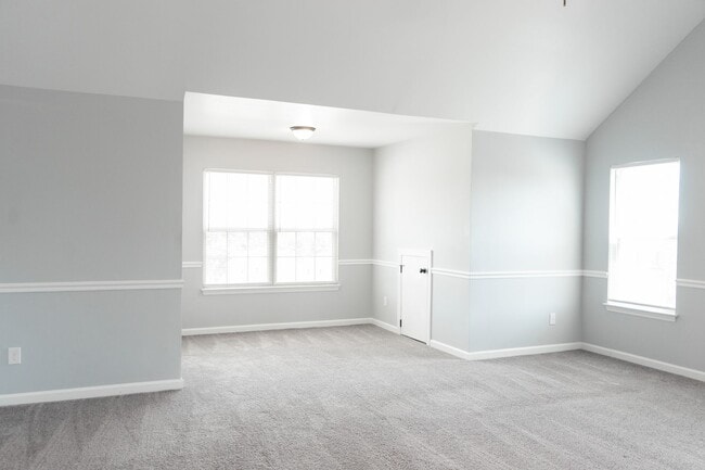 Building Photo - 2624 Leland Dr