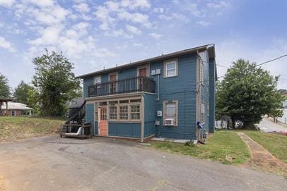 Building Photo - 501 S Sterling St
