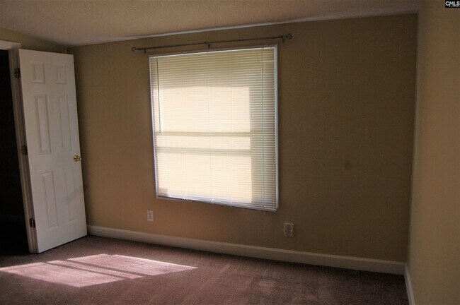 Building Photo - 202 Duckbill Rd