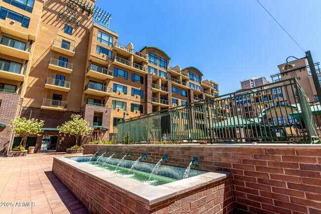 Building Photo - 2302 N Central Ave