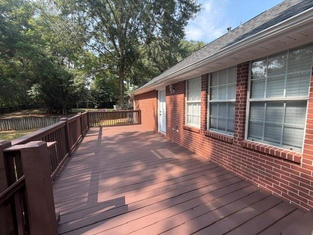 Building Photo - 2932 Lloyds Ln