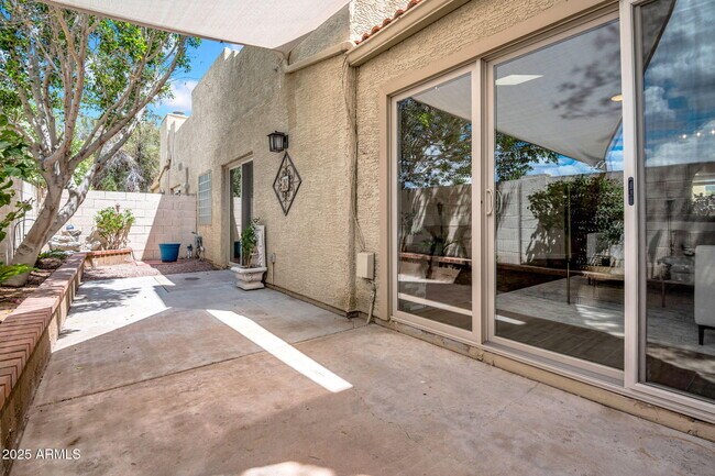 Building Photo - 10235 N 31st St