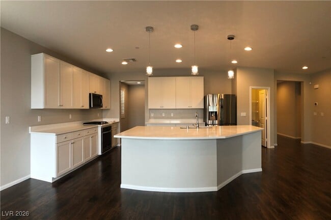 Building Photo - 2434 Fanano St