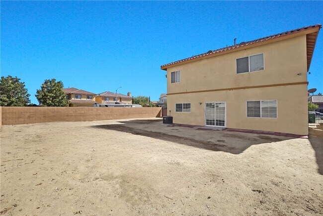 Building Photo - 2141 E Nugent St