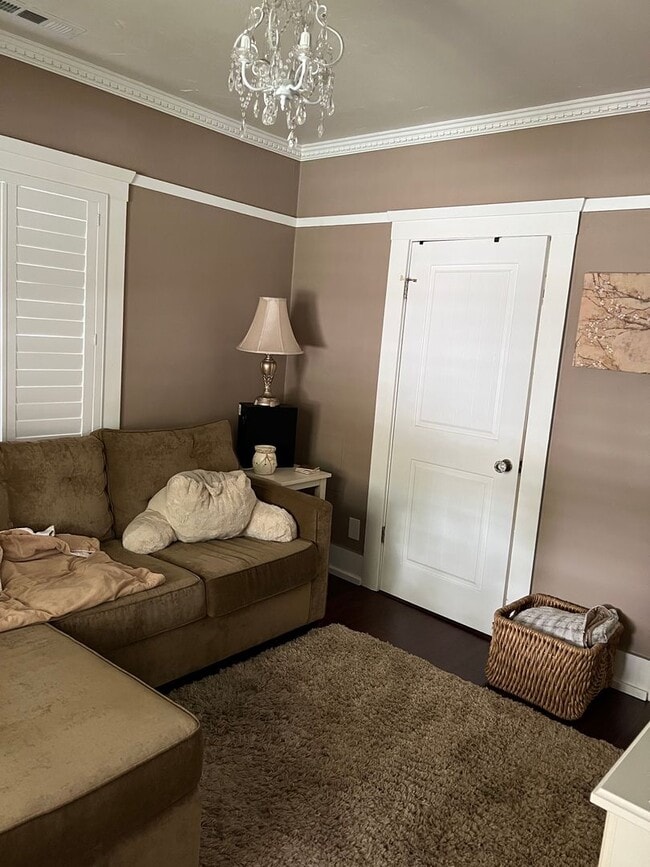 Building Photo - 1422 Court St