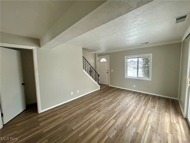 Building Photo - 4169 Vira Rd