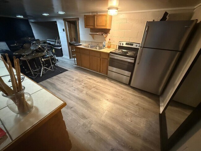 Building Photo - 1610 Atkamire Dr