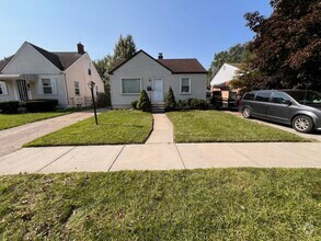 Building Photo - 2 bedroom/1bath ranch in Harper Woods - $1...