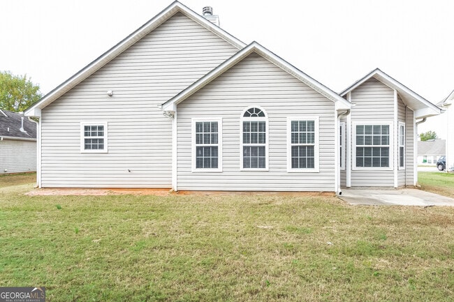 Building Photo - 5345 Yellow Pine Dr