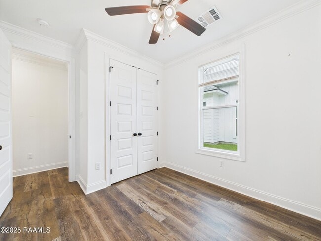 Building Photo - 108 Easy Rock Landing Dr