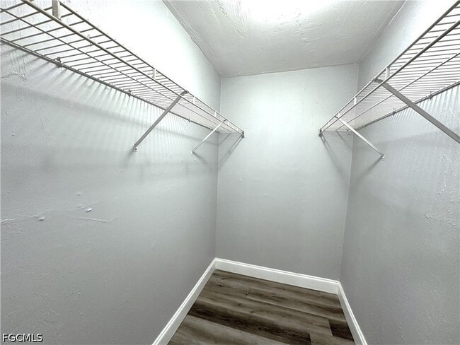 Building Photo - 2117 Mitchell Ct