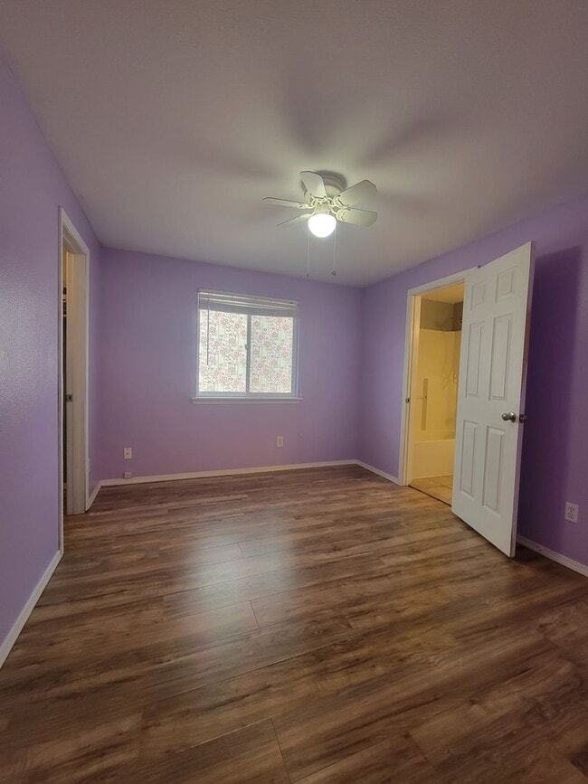 Building Photo - Newly Listed Home Close to Joint Base Lewis-McChord