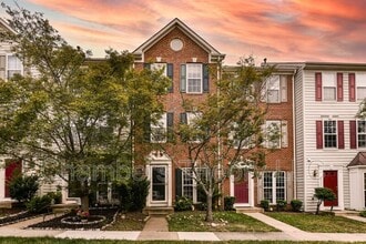 Building Photo - 20947 Colecroft Square