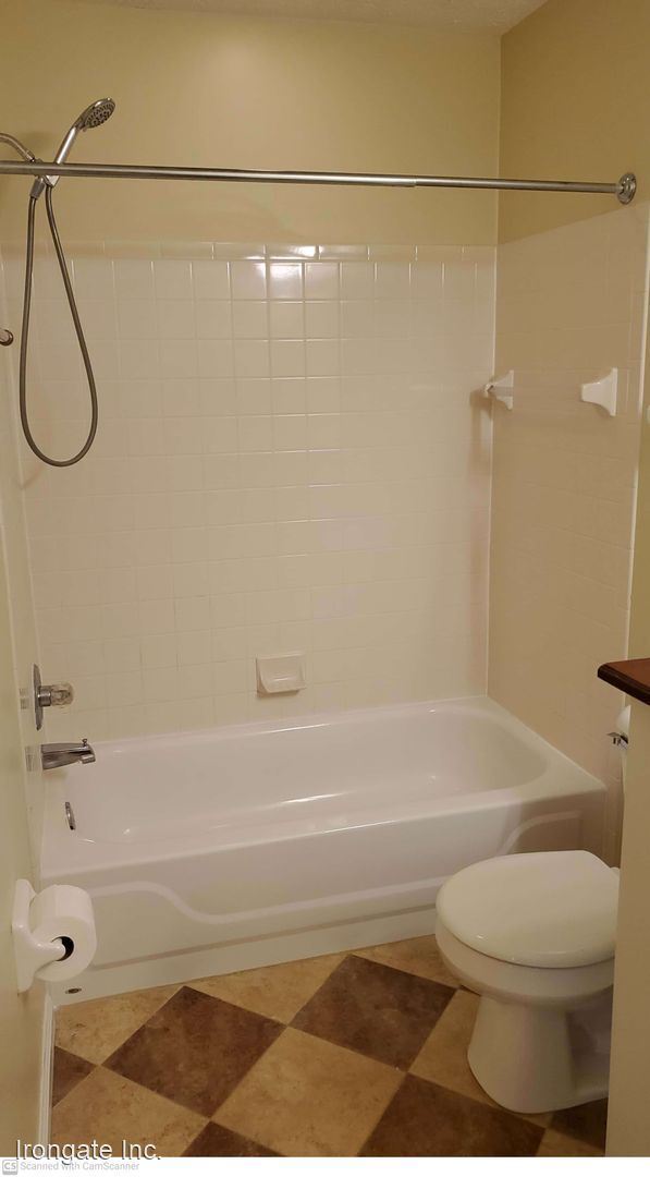 Building Photo - 4 br, 2.5 bath House - 1058 Whitetail Dr
