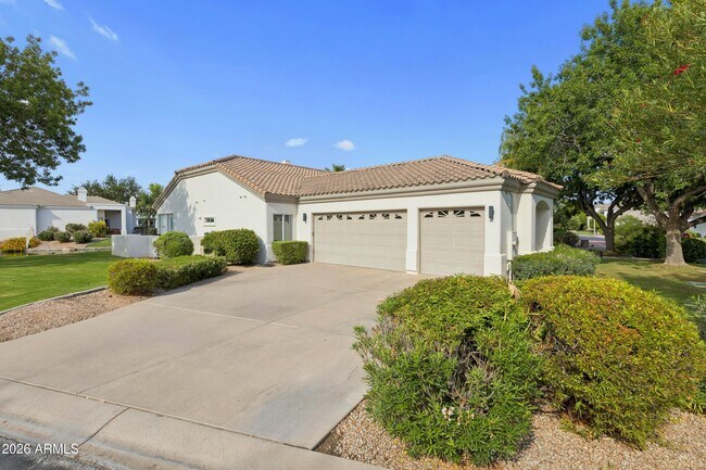 Building Photo - 1465 W Island Cir