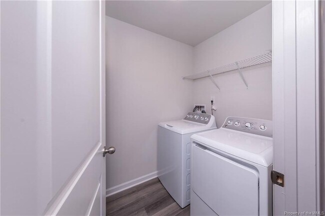 Building Photo - 116 Makayla Dr