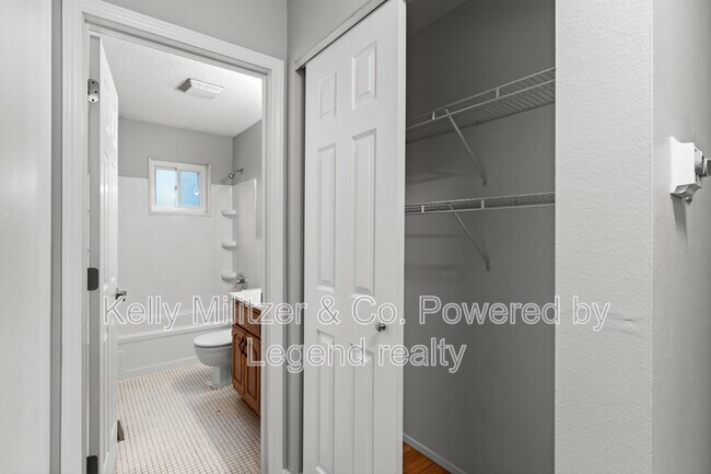 Building Photo - 2126 Northernlimits Dr