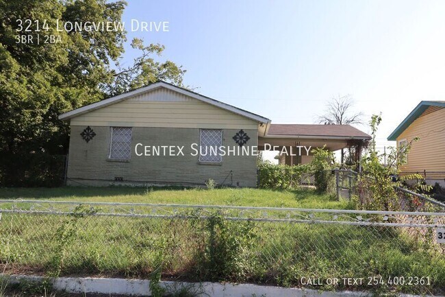 Building Photo - 3214 Longview Dr