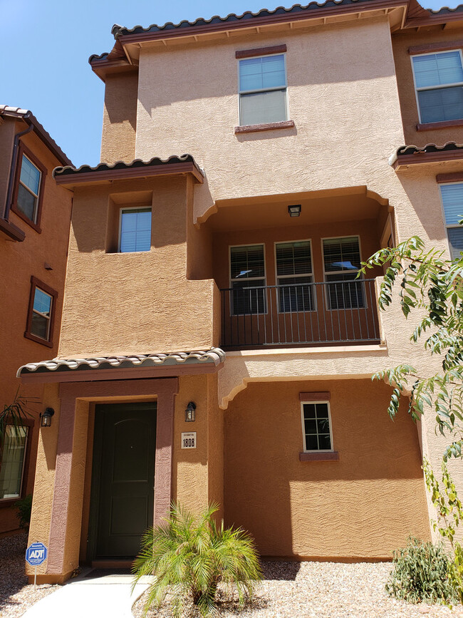 Primary Photo - High End Dual Master Home in Phoenix with ...