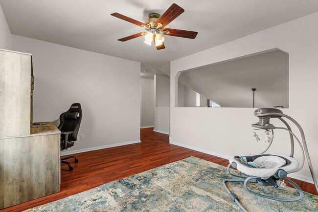 Building Photo - 2500 Waterfall Dr