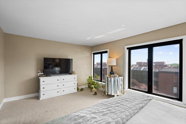 Building Photo - 1080 Wisconsin Ave NW