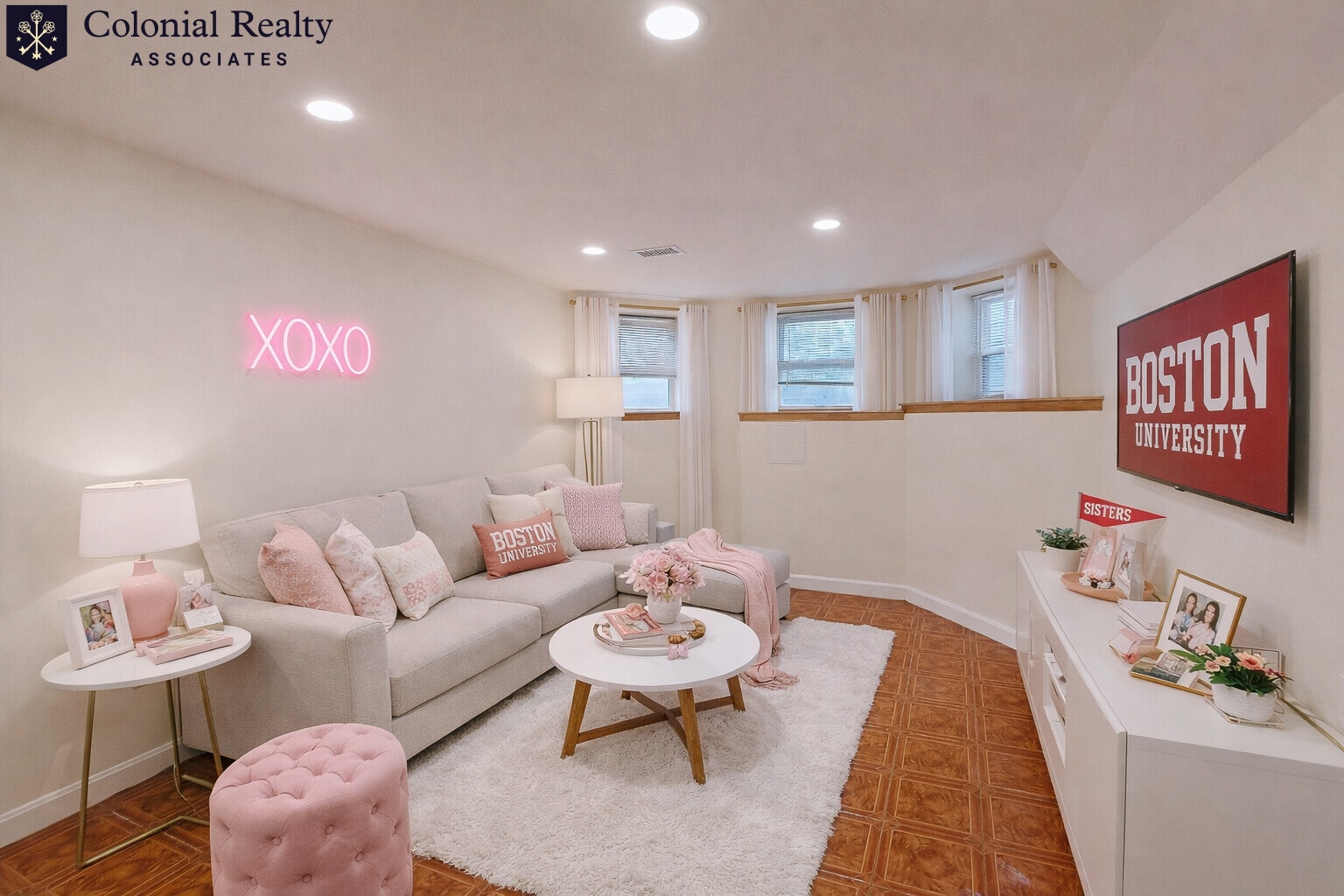 Building Photo - 73 Thatcher St