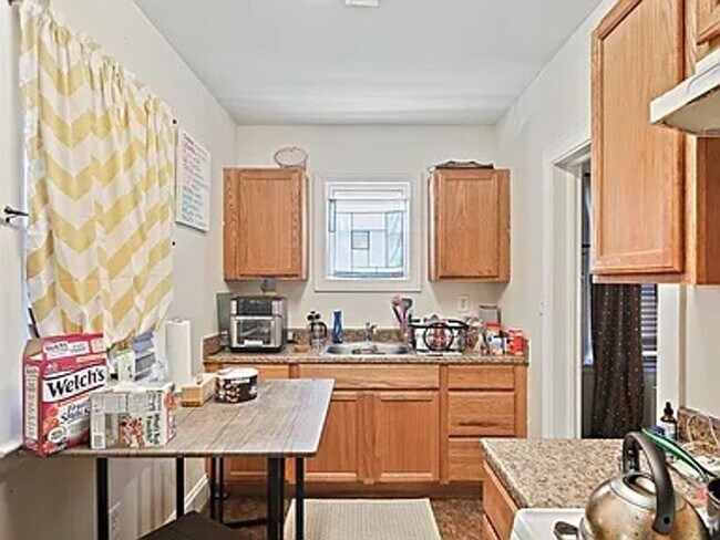 Building Photo - 2802 Berwick Ave