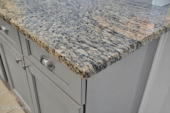 Building Photo - 129 Amberly Dr