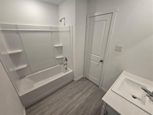 Building Photo - 316 Thresher Ln